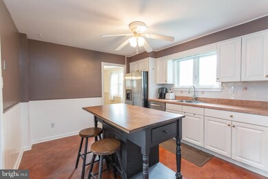 2 Birchwood Cir, Norristown, PA 19401 - photo 7