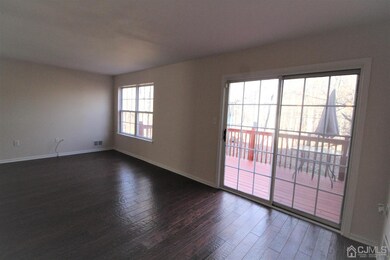 285 Shady Oak Ct, Piscataway, NJ 08854 - photo 5