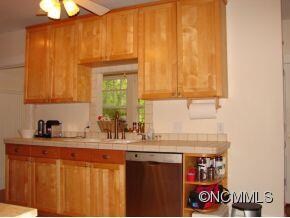 18 Tacoma St, Asheville, NC 28801 - photo 5