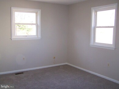 548 Newbury Ct, Sellersville, PA 18960 - photo 7