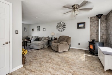 35 Collins Cir, Rochester, NH 03867 - photo 6