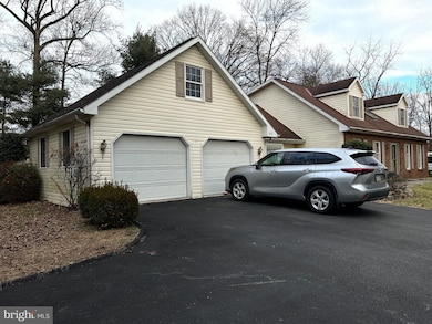 2535 River Rd, Reading, PA 19605 - photo 3