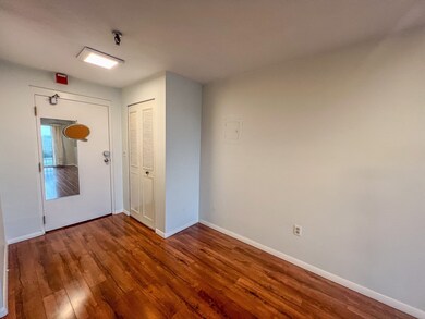 Sagamore Place Condominiums unit 1110, Quincy, MA 02171 - photo 5
