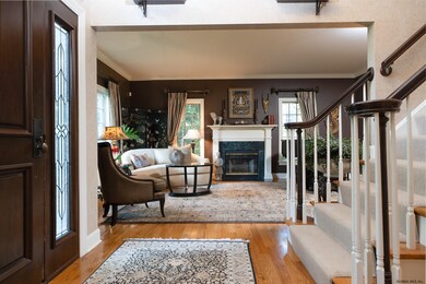 521 Sir Charles Way, Albany, NY 12203 - photo 5