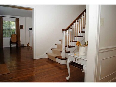 Entry/Foyer.