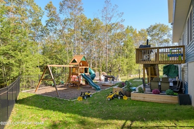 322 Russell Ct, Effort, PA 18330 - photo 7