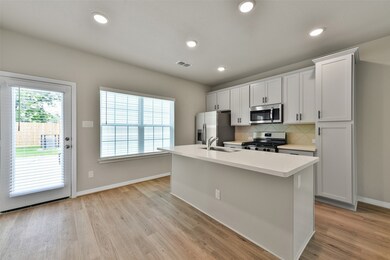 6802 Madrid St, Houston, TX 77021 - photo 7