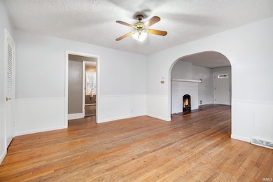 127 E Oakside St, South Bend, IN 46614 - photo 5