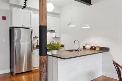 Gorgeous Unit 15-410