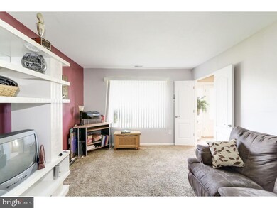 22 Borrelly Blvd, Sewell, NJ 08080 - photo 5