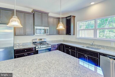 582 English Oak Ln, Prince Frederick, MD 20678 - photo 3