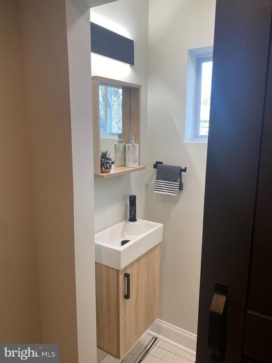 5416 Narcissus Ave, Baltimore, MD 21215 - photo 7