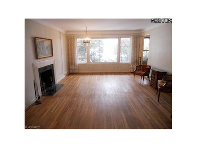 Large Living Room with Hardwood Floors and Firplac