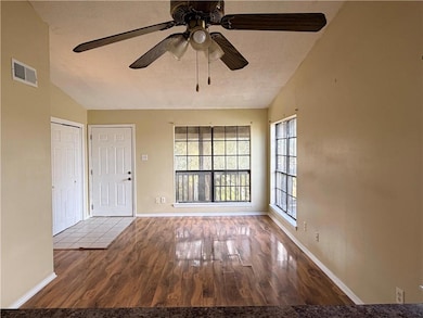 714 Fairfax Dr unit 119, Gretna, LA 70056 - photo 5