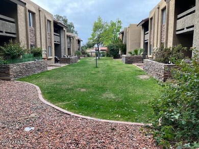 Camelback 270 Grounds 2