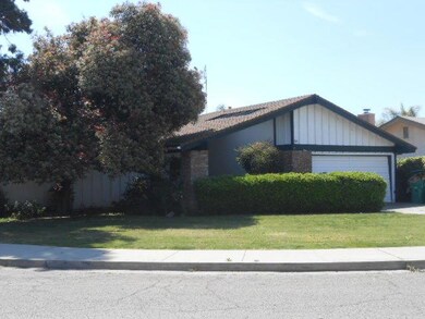 045-903734 - Front of House Left