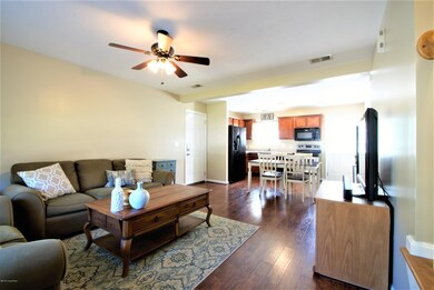 8515 Roseborough Rd, Louisville, KY 40228 - photo 4