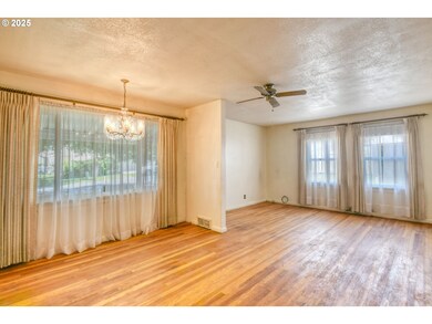 104 NW 12th St, Pendleton, OR 97801 - photo 7