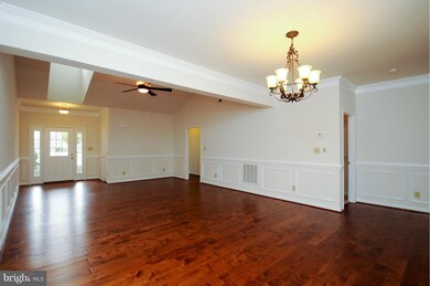 7013 Radford Dr, Fredericksburg, VA 22407 - photo 7