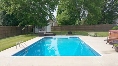 267 Greenbriar Cir, Manchester, TN 37355 - photo 2