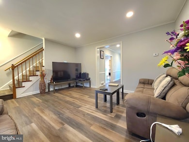 1227 Meridene Dr, Baltimore, MD 21239 - photo 6