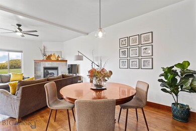 Living/dining area