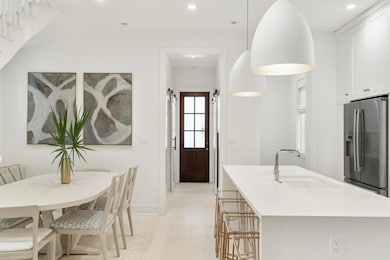 MAIN KITCHEN