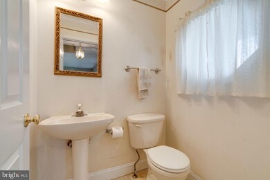 2824 Pulpit Hill Ct, Woodbridge, VA 22191 - photo 4