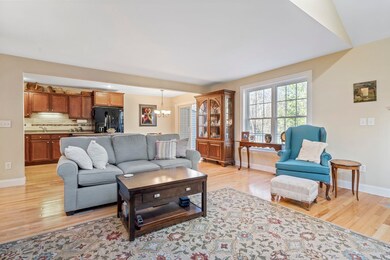 17 Hillside Ln, Newmarket, NH 03857 - photo 4