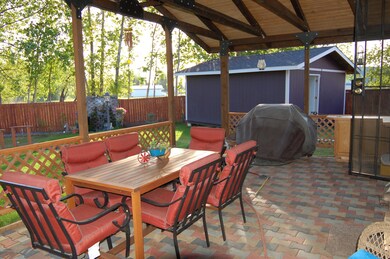 Patio / shed