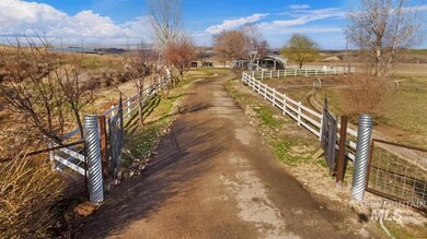 1113 Stateline Rd, Adrian, OR 97901 - photo 4
