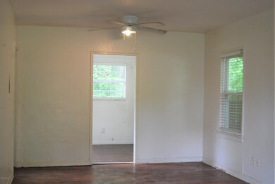 4533 Sunderland Rd, Jacksonville, FL 32210 - photo 3