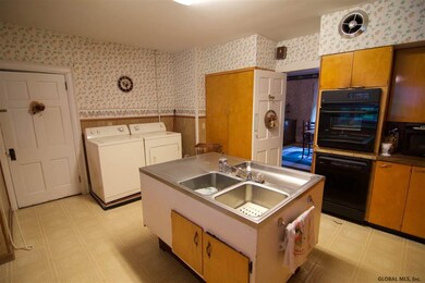 14 McGee Rd, Saratoga Springs, NY 12866 - photo 5