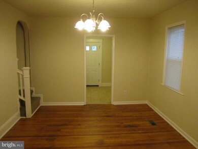 2912 Fleetwood Ave, Baltimore, MD 21214 - photo 3