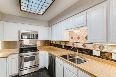 11 Greentree Ln, Bedford, TX 76021 - photo 6