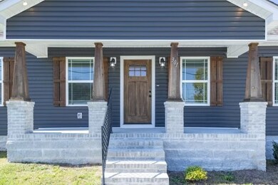 301 W Coffee St, Manchester, TN 37355 - photo 2