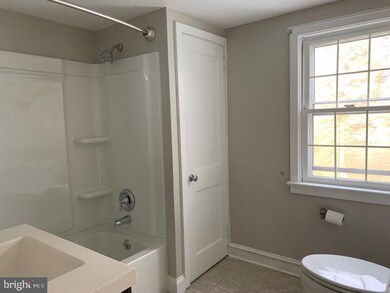 617 E Cypress St unit B, Kennett Square, PA 19348 - photo 4