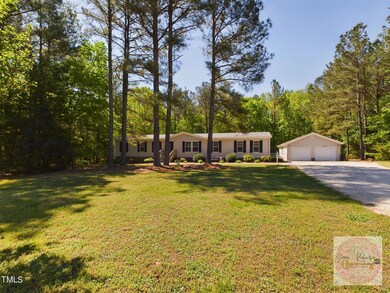 CAM01658G0-PR0153-STILL030