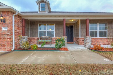 Front close elevation, pretty flowers.