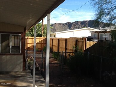 Side fenced yard off Enclosed porch area