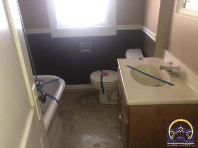 2019 SW 2nd St, Topeka, KS 66606 - photo 5