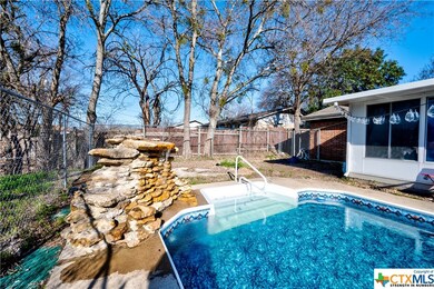 306 E Avenue B, Copperas Cove, TX 76522 - photo 5