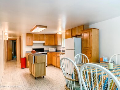 Kitchen/Dining