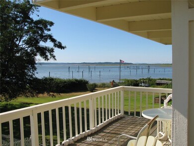 19712 Soundview Dr NW, Stanwood, WA 98292 - photo 6