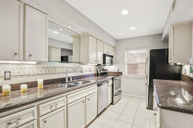 2133 Winrock Blvd unit 34, Houston, TX 77057 - photo 6