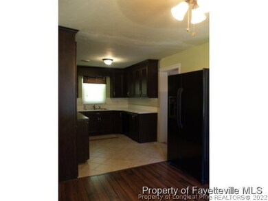 302 Decatur Dr, Fayetteville, NC 28303 - photo 3