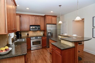 8 Huntington Ct, Saratoga Springs, NY 12866 - photo 7