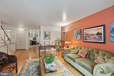 6672 Midhill Place, Falls Church, VA 22043 - photo 2
