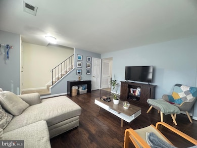 4659 Charlton Ct, Woodbridge, VA 22193 - photo 6