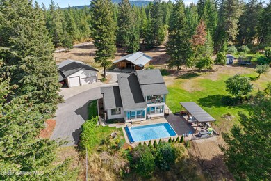 Inside-Spokane-Constitution Ln-73 - Copy